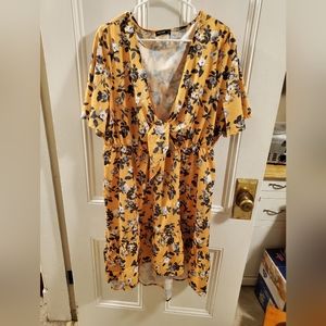 Floral front chest tied dress